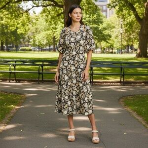Moon River Black Floral Print Puff Sleeve with Halter Midi Dress Size Small NWT